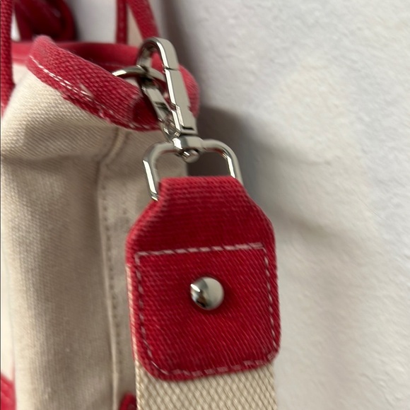 Madden Girl Cherry Tote Bag 🍒w/ Matching Wrsitlet - Picture 4 of 13